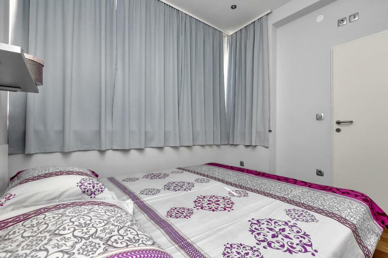 Apartments Buljan Makarska Exterior photo